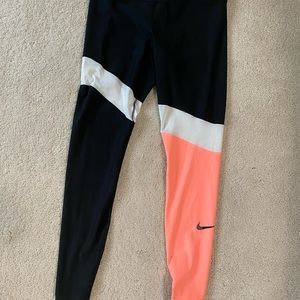 Nike leggings